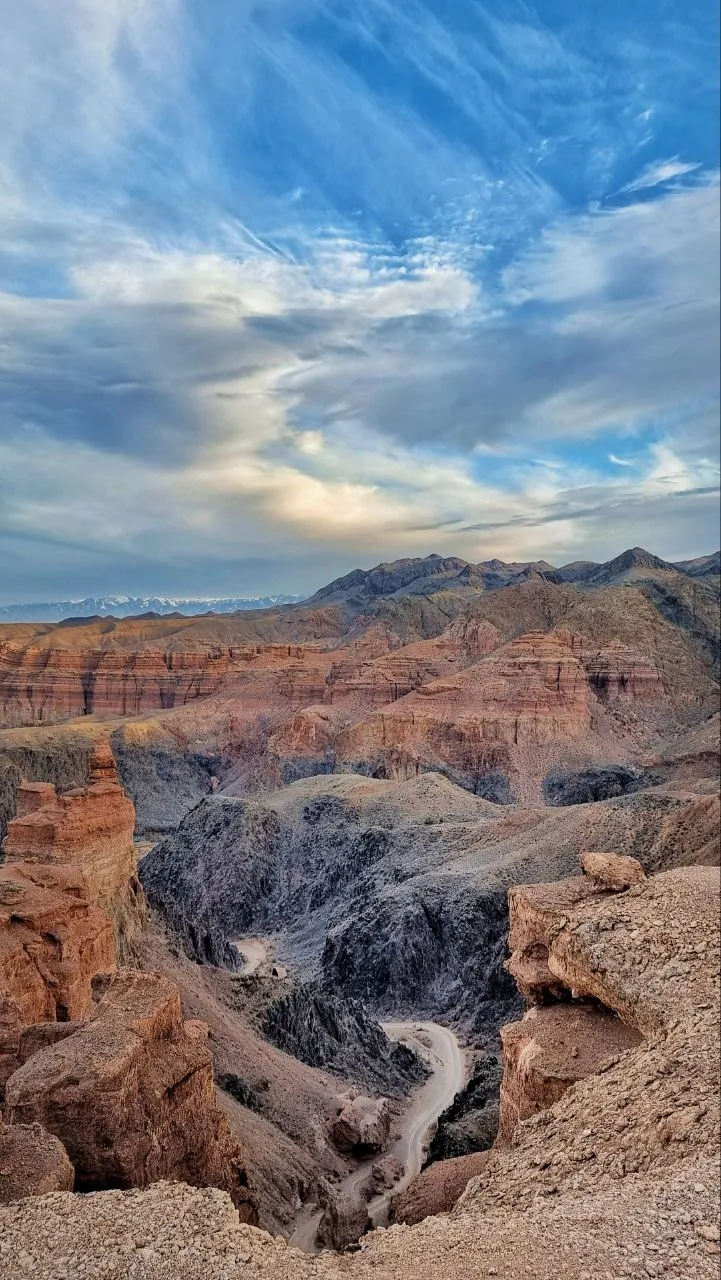 Чарынский каньон весной — Долина замков из красного песчаника — 2