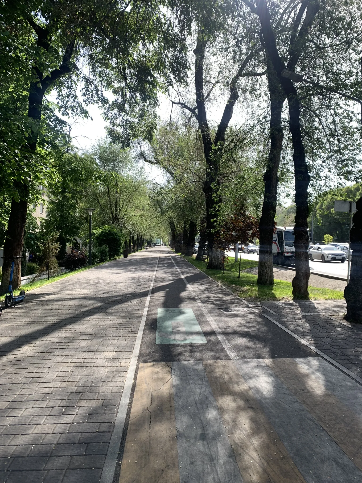 Алматы в мае — зелёный город, парки и террасы — 7