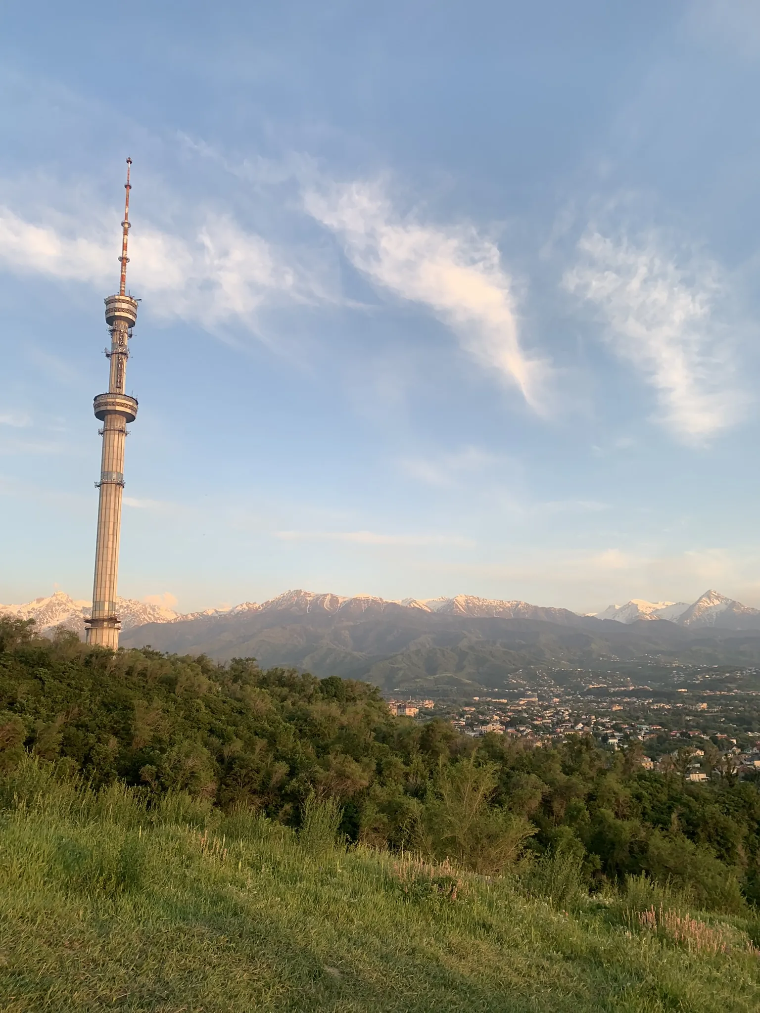 Кок-Тобе — смотровая площадка с панорамой Алматы