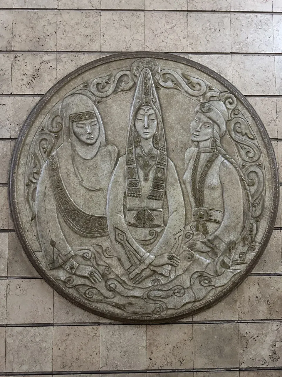 Станции метро Алматы — казахские орнаменты и авторский дизайн — 4