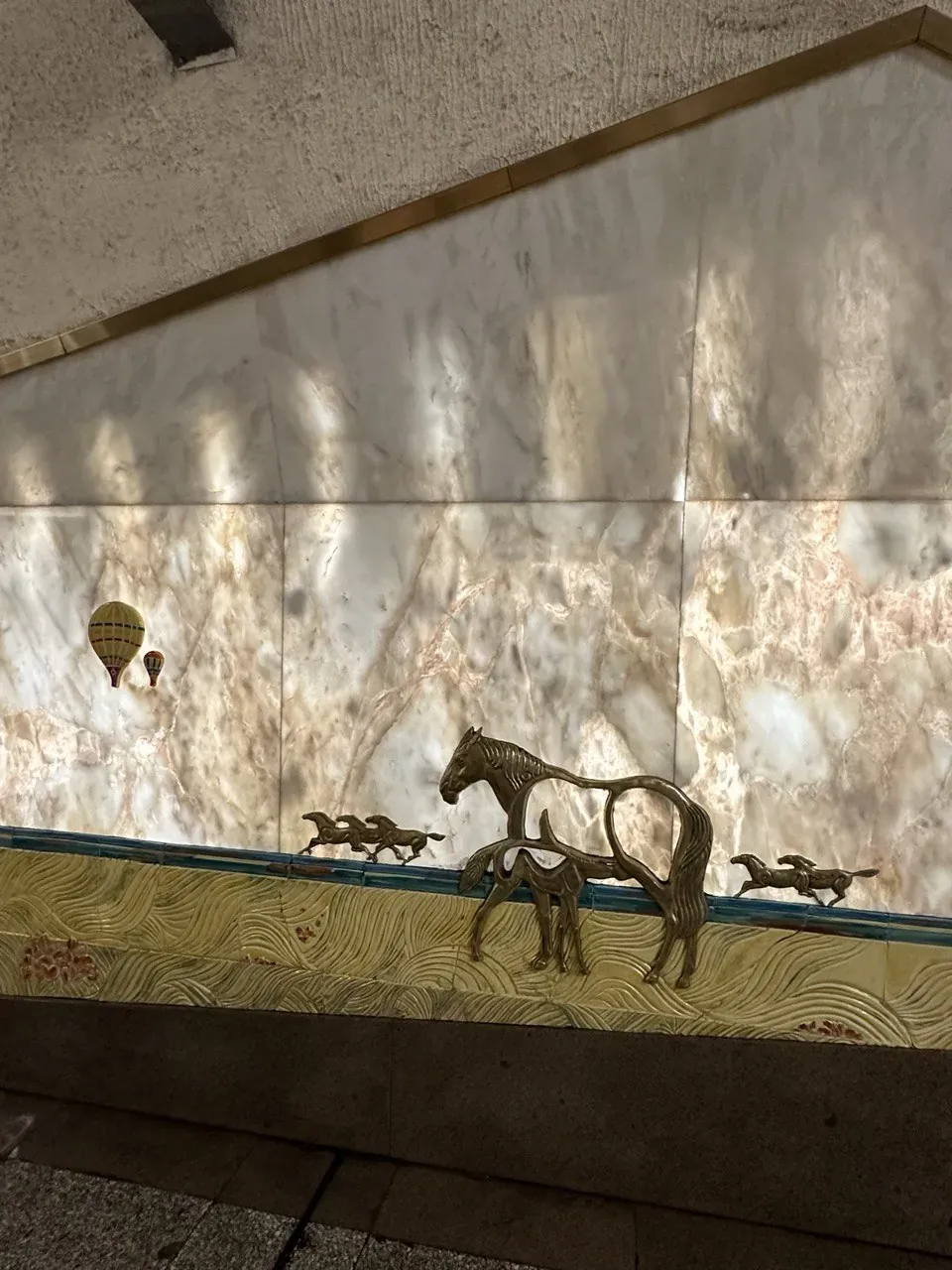 Станции метро Алматы — казахские орнаменты и авторский дизайн — 6