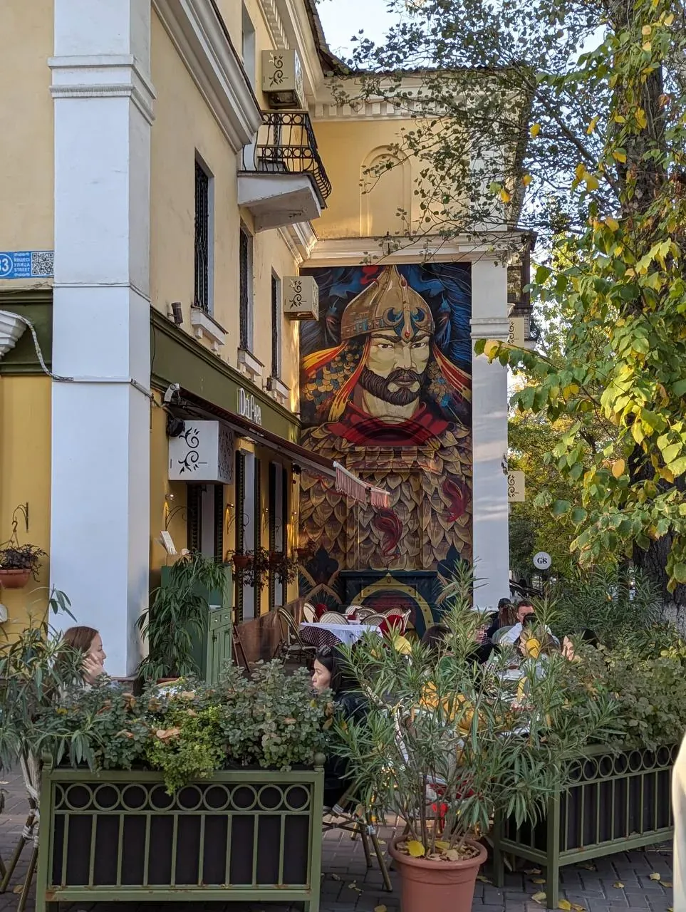 Муралы и стрит-арт Алматы — 8